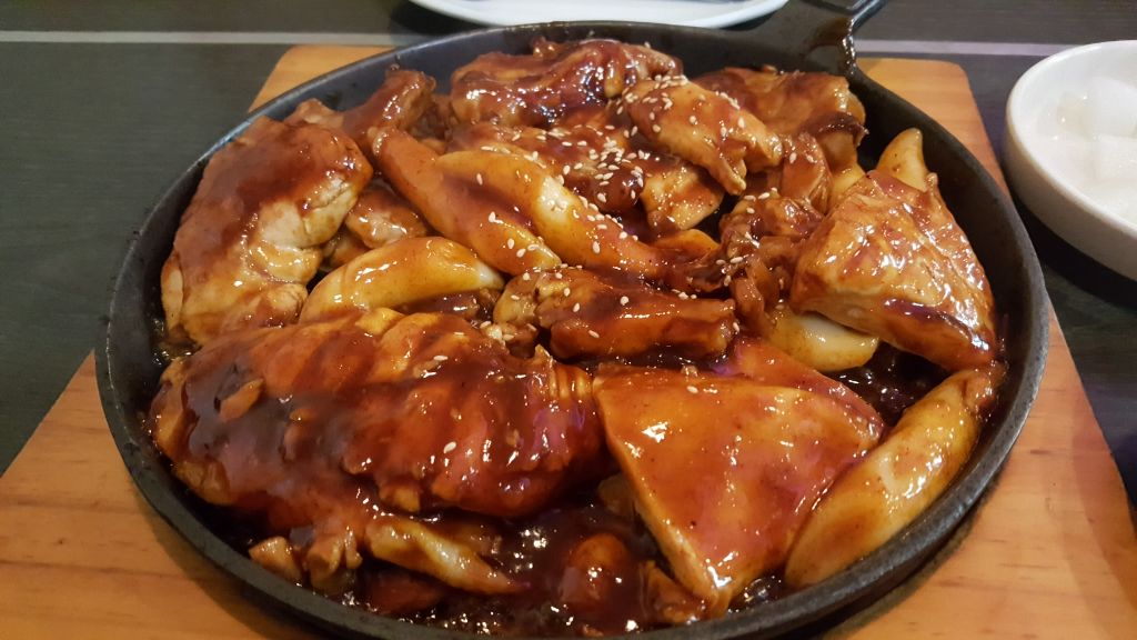 정릉 서경대 치킨 맛집 홈타운 숯불 바베큐 11