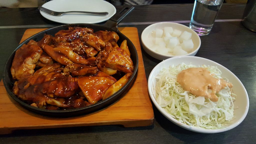 정릉 서경대 치킨 맛집 홈타운 숯불 바베큐 13